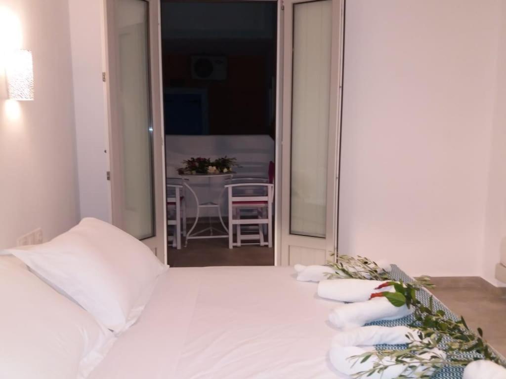 Fira Tranquil Rooms Экстерьер фото
